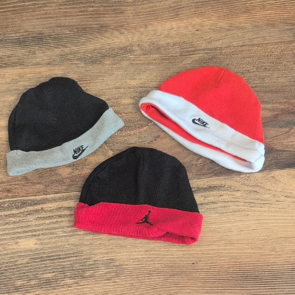 Nike & Jordan Infant Beanie Trio 3-Pieces - Red, Black, Gray 0-6-12mos
